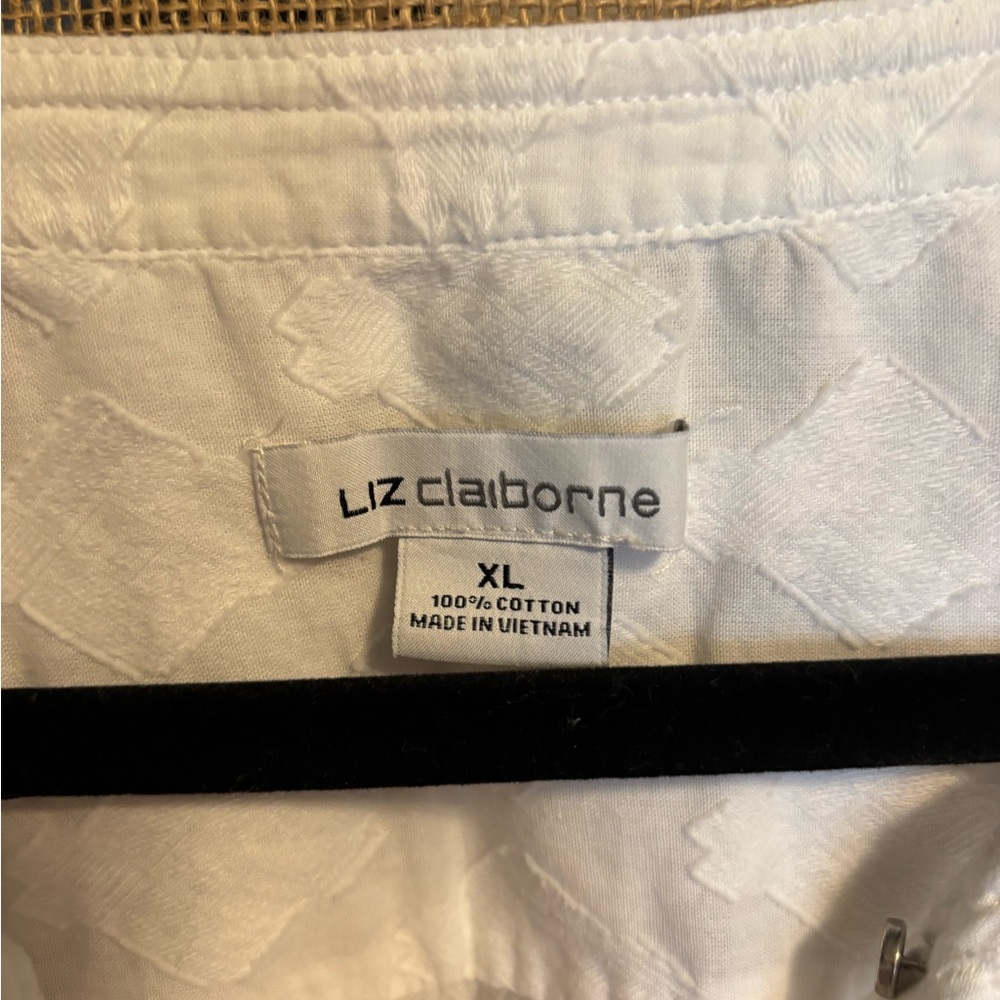 Liz Claiborne White Textured Long Sleeve Henley Style Blouse - Picture 4 of 8